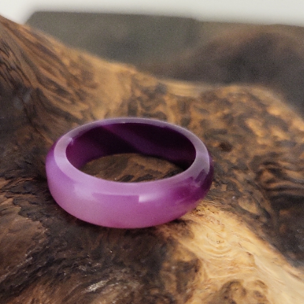 NWOT Amethyst Gemstone Band Ring